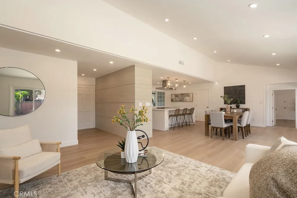 2608 W Palais Road Anaheim, CA 92804