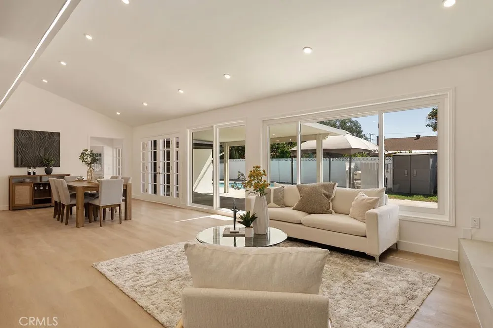 2608 W Palais Road Anaheim, CA 92804