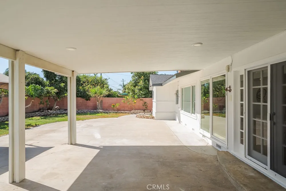 2608 W Palais Road Anaheim, CA 92804