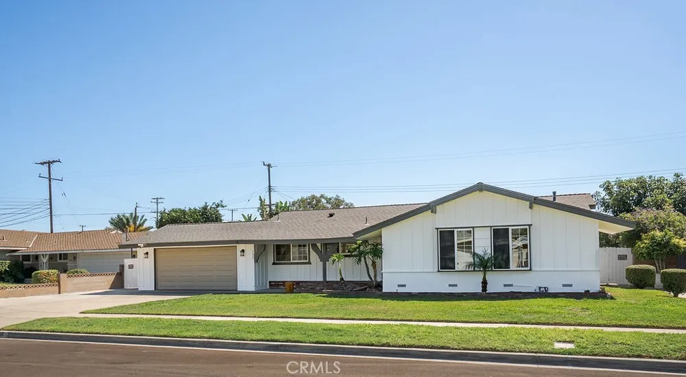 2608 W Palais Road Anaheim, CA 92804