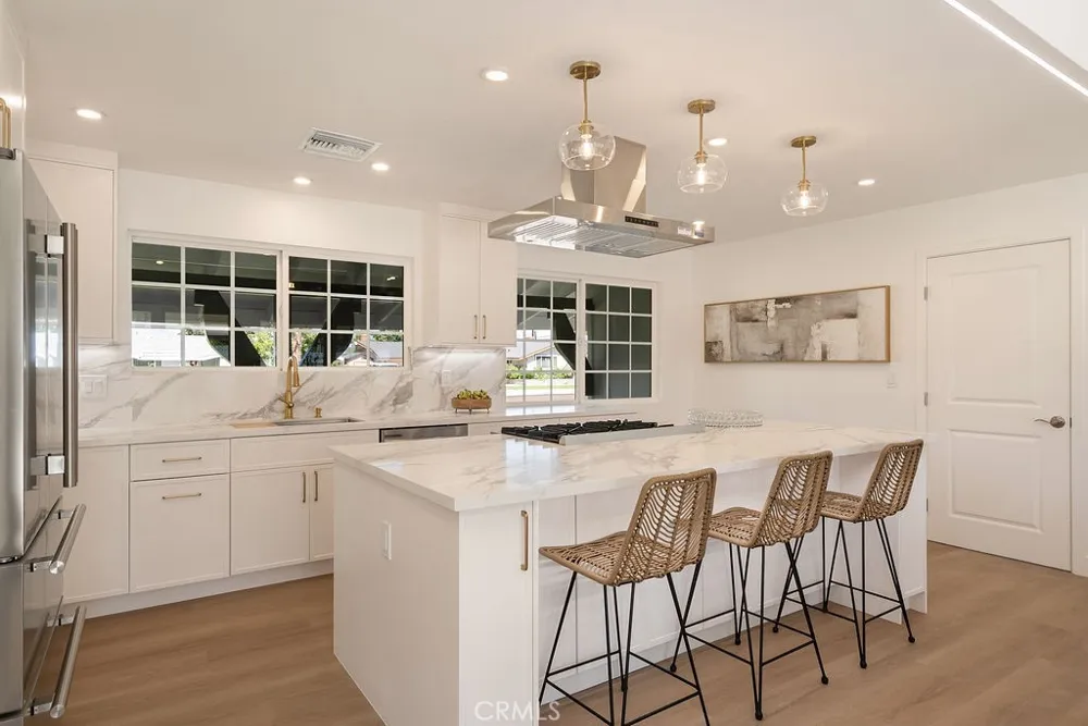 2608 W Palais Road Anaheim, CA 92804