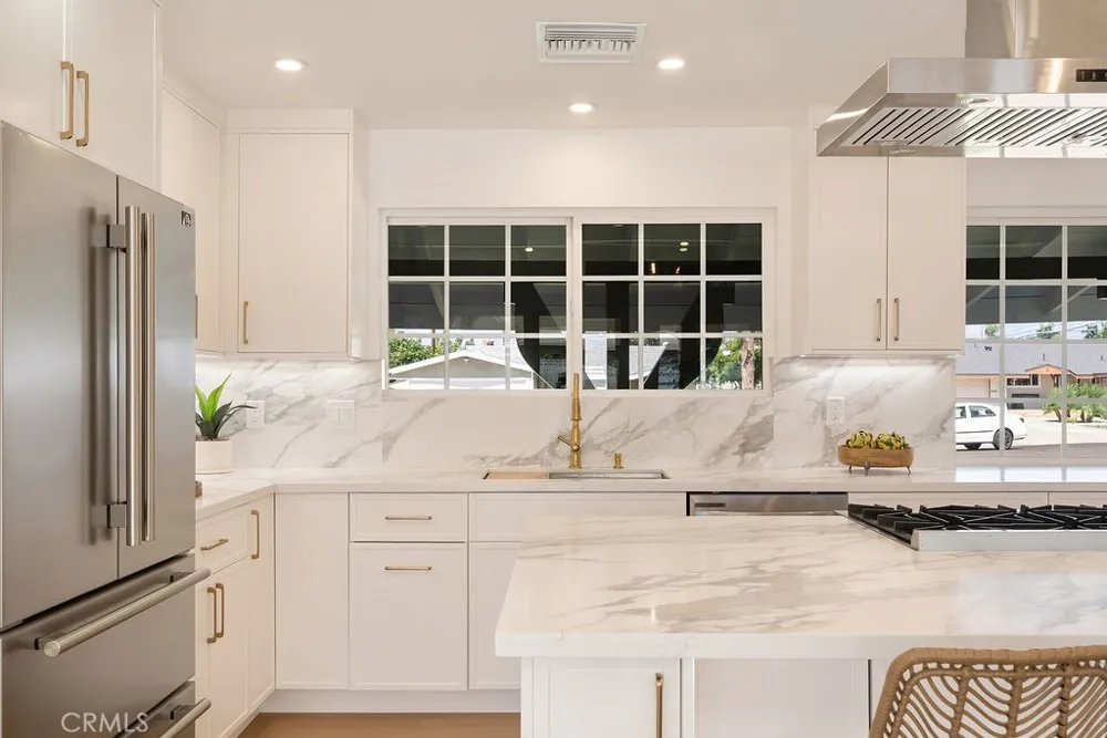 2608 W Palais Road Anaheim, CA 92804