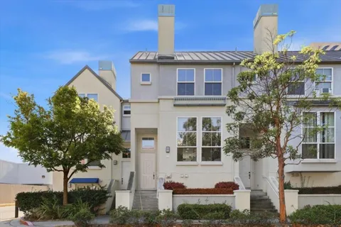 208 Village Lane