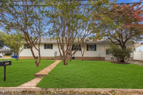 215 Huxley Drive