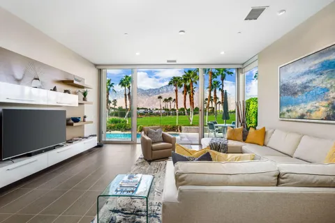 519 Soriano Way