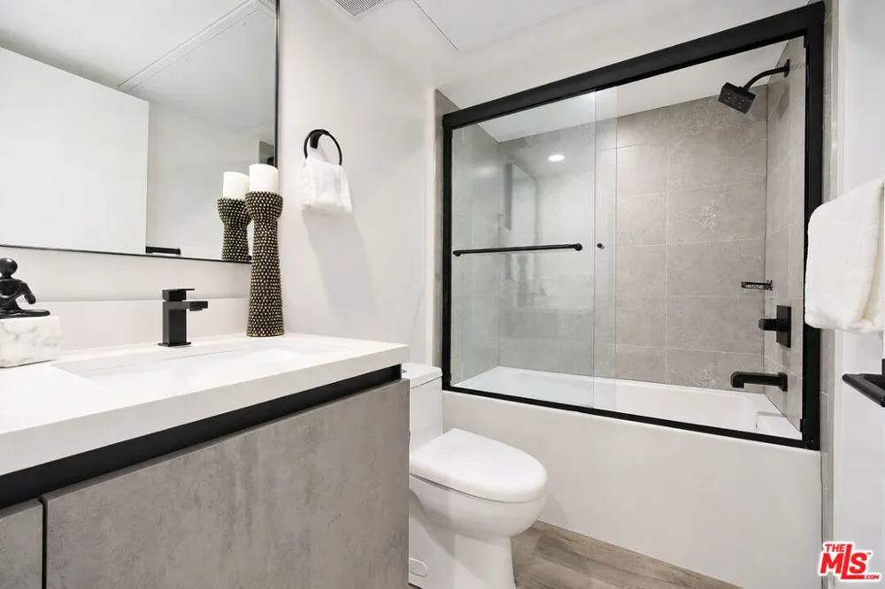 11614 Colfax Meadow Lane Studio City, CA 91604
