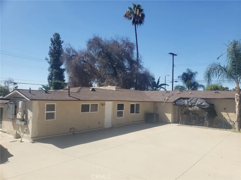 1239 S Vine Avenue Ontario, CA 91762