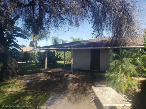 1239 S Vine Avenue
