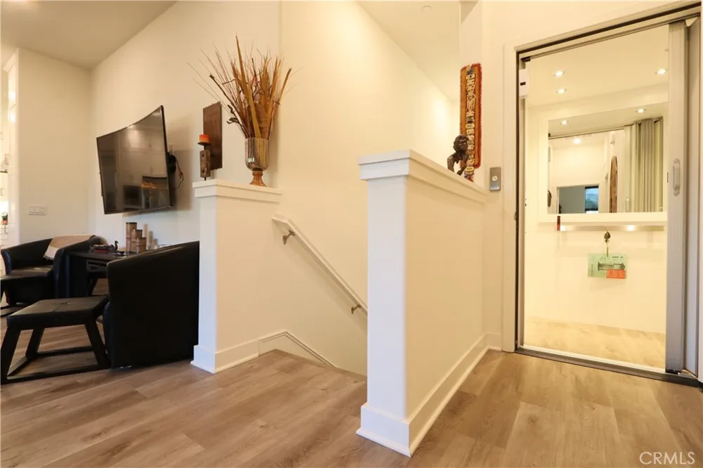129 Carlow Irvine, CA 92618