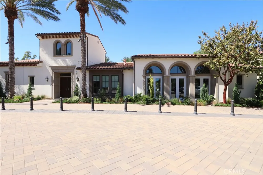 129 Carlow Irvine, CA 92618
