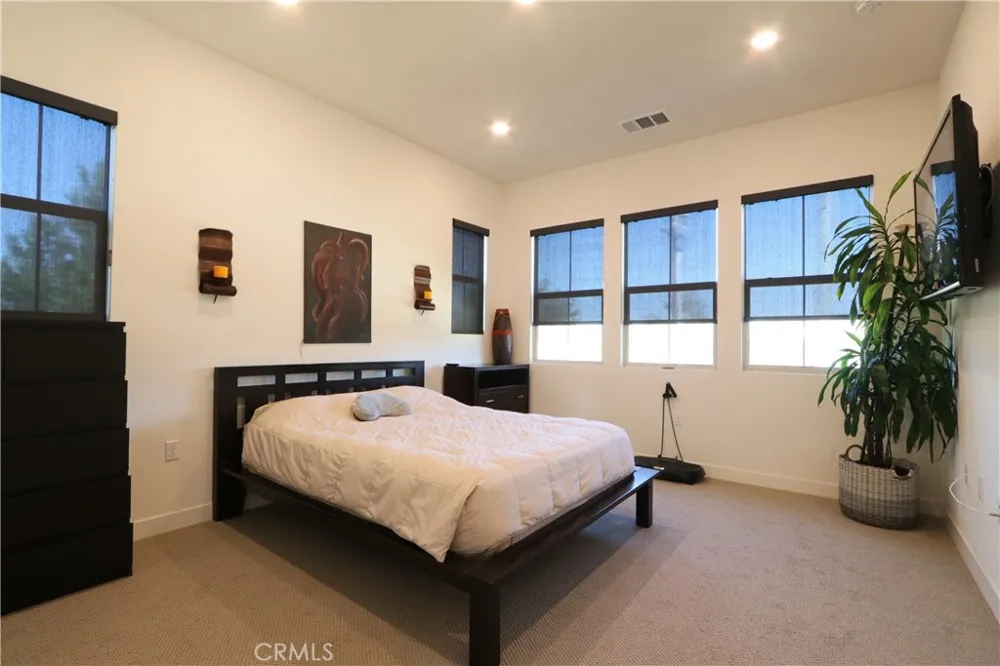 129 Carlow Irvine, CA 92618