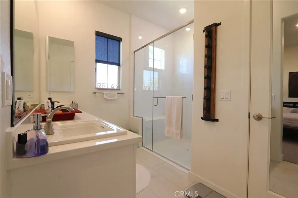 129 Carlow Irvine, CA 92618