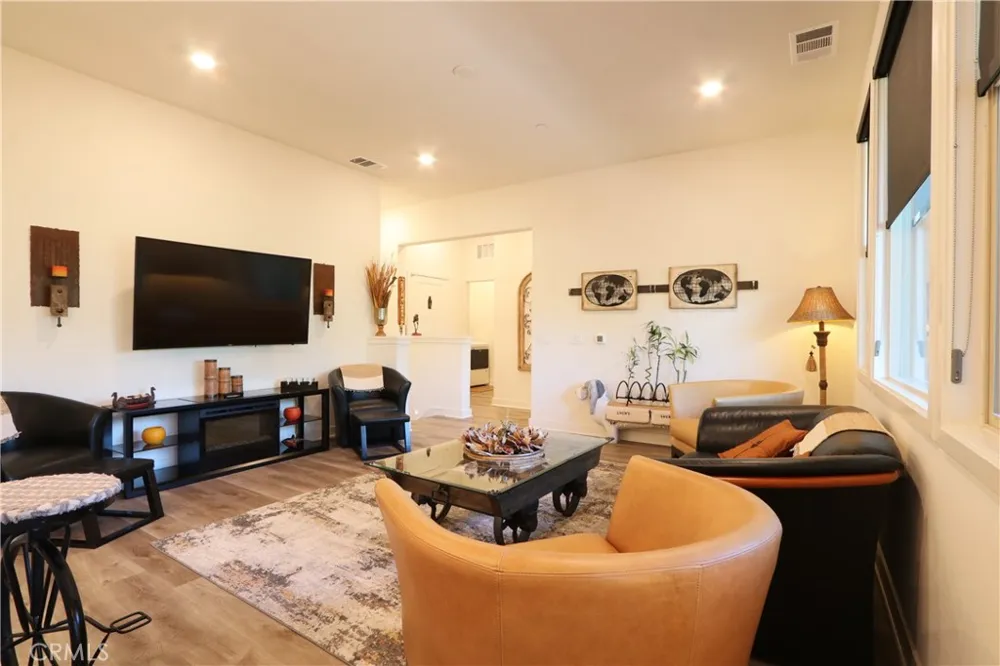 129 Carlow Irvine, CA 92618