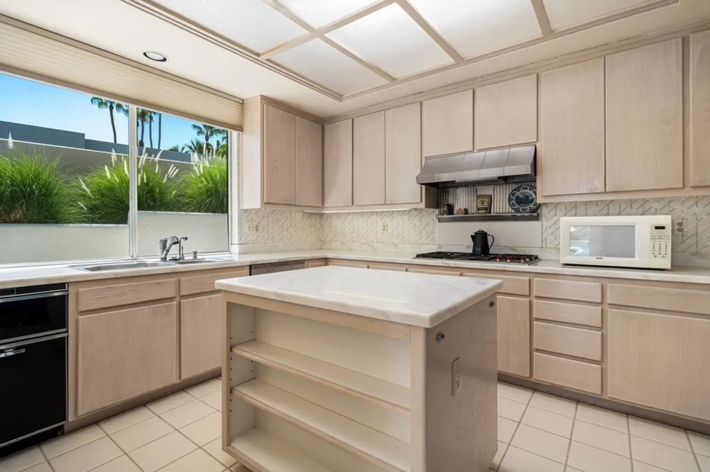 40516 Tonopah Road Rancho Mirage, CA 92270