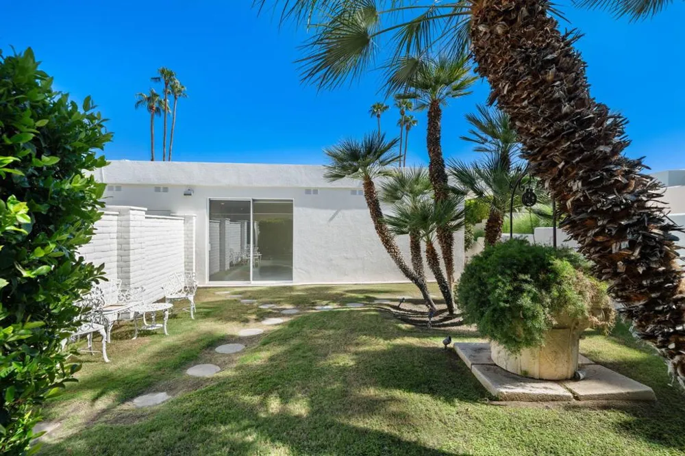 40516 Tonopah Road Rancho Mirage, CA 92270