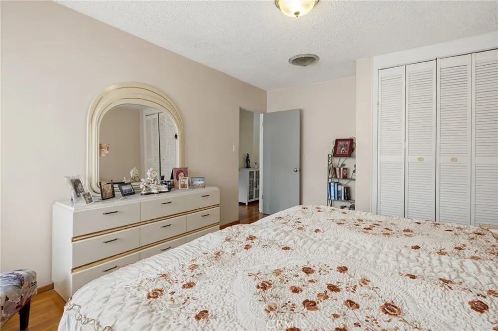 6306 Denny Avenue North Hollywood, CA 91606