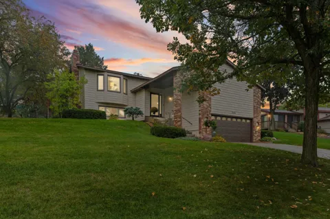 1142 Parkview Lane