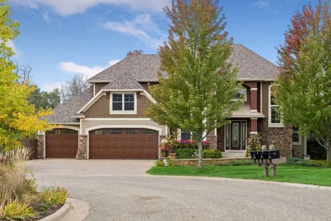 17 Monarch Lane