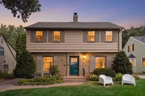 2019 Bayard Avenue