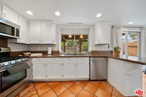 39767 Creative Drive