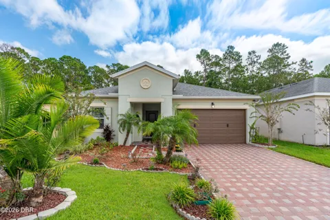 5635 Estero Loop