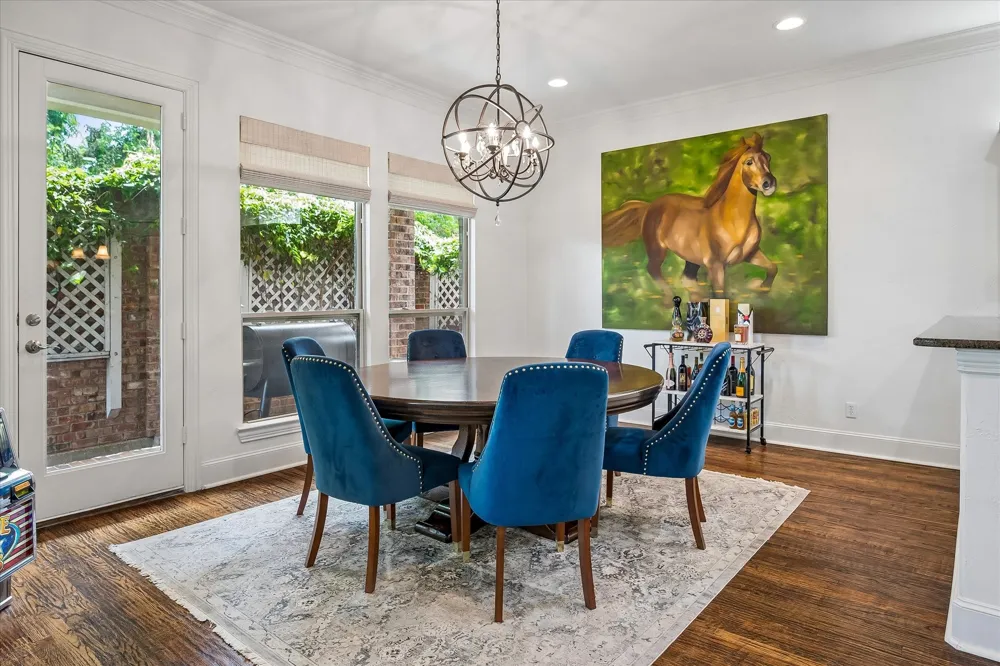 5936 Preston Gate Court Dallas, TX 75230