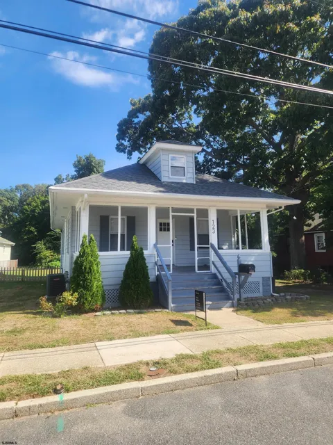123 E Revere Avenue