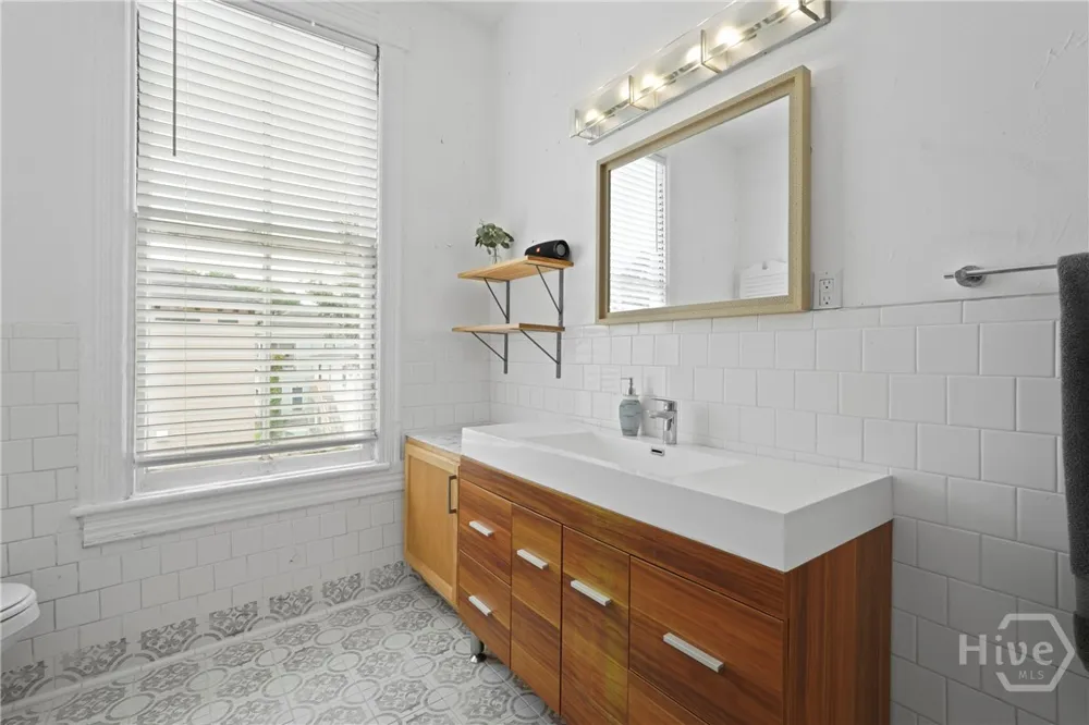 303 W 39th Street Savannah, GA 31405