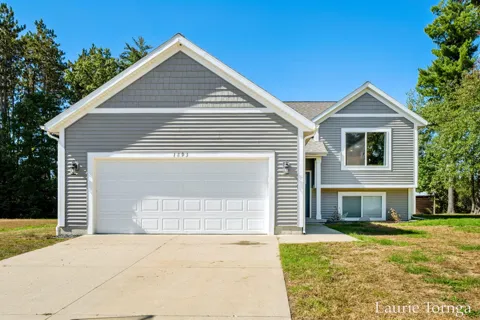 1893 Pineridge Drive
