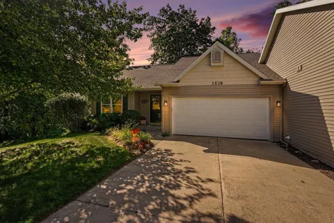 1538 Beechtree Cmns #13