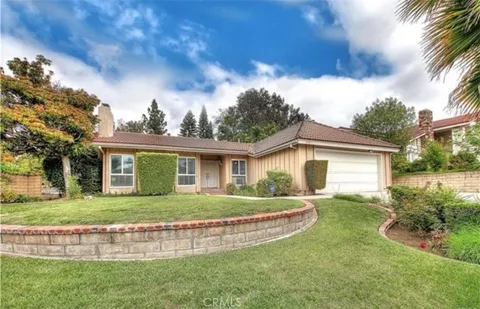 2543 Farview