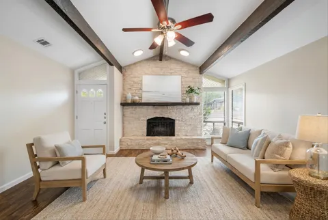802 Riddlewood Drive