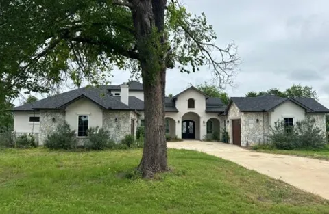 128 Gloria Boulevard