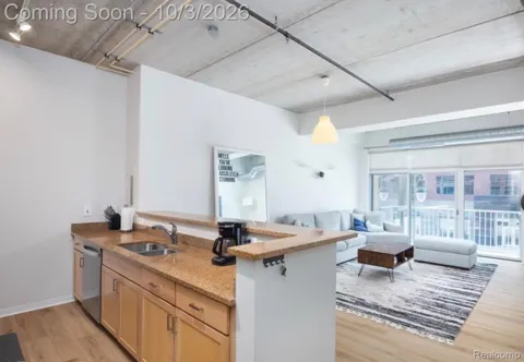 3670 Woodward #205