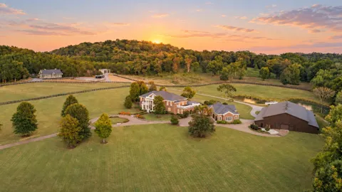 4008 Carters Creek Pike