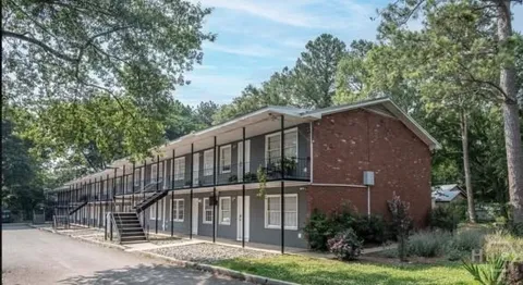 125 Honeysuckle Lane