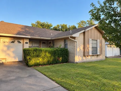 8630 Hackney Lane