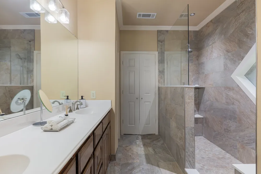 18 Oxford Way Allen, TX 75002