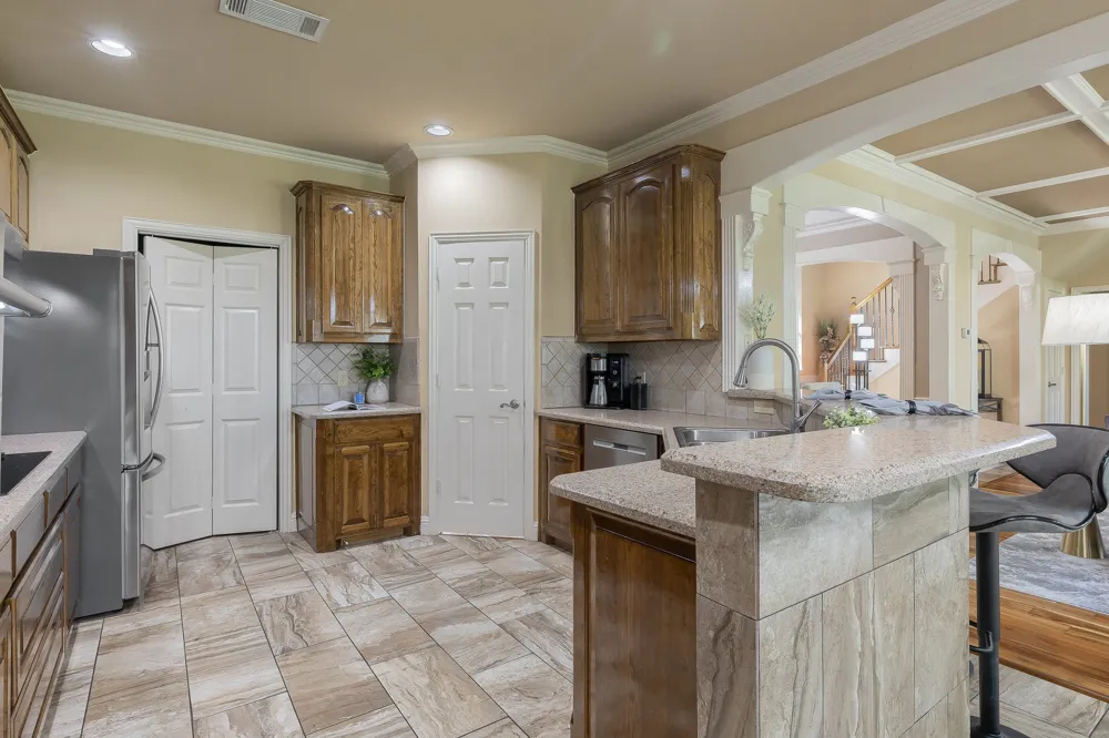 18 Oxford Way Allen, TX 75002