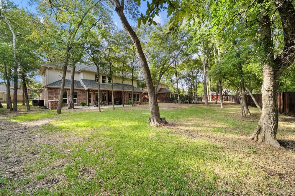 18 Oxford Way Allen, TX 75002