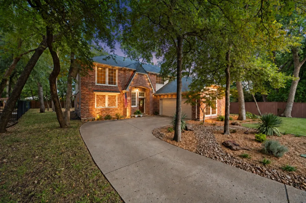 18 Oxford Way Allen, TX 75002
