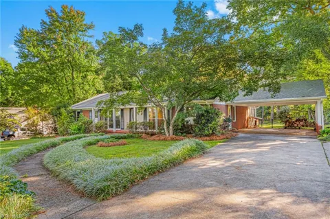 1222 Jefferson Road