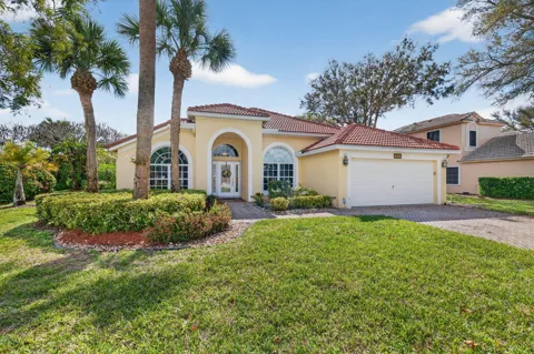 7423 BRUNSWICK CIRCLE