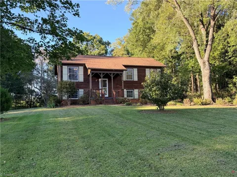 165 Country Lane