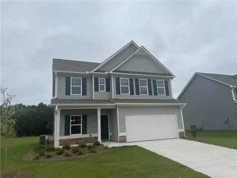 215 Hampton Hollow Drive
