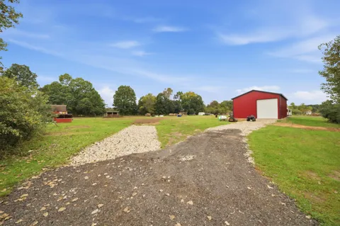 2400 Skeeter Lane