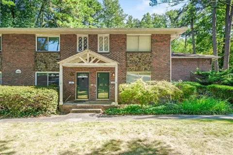 2412 Peachwood Circle NE #4