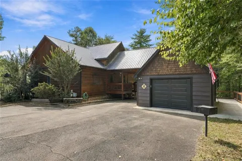 2124 Maxwell Road