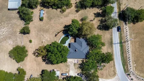 3211 Bluegrass Drive