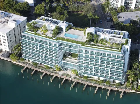 9221 E Bay Harbor Dr #311